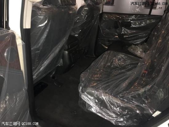 进口车2018款日产尼桑途乐4.0到店实拍