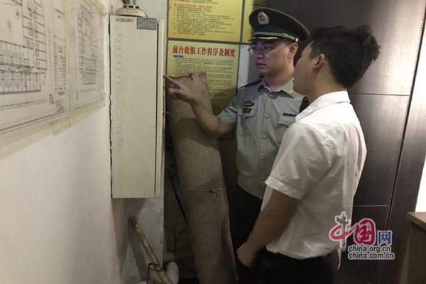 �¸���������ӿ�չ������Ʒר����