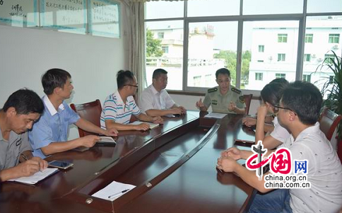 �ϸ�������չ�߲㽨����λ������ȫ����ѵ